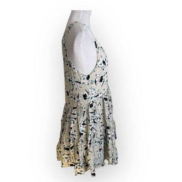 Ladakh Geometric Patterned Mini Dress - Picture 2 of 5